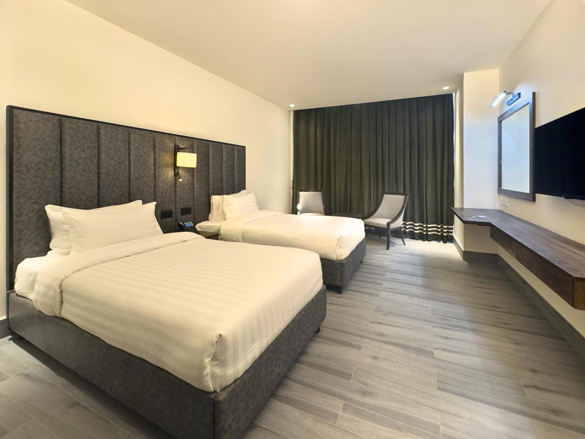Hotel One Vogue Mall 35 Rawalpindi Dış mekan fotoğraf